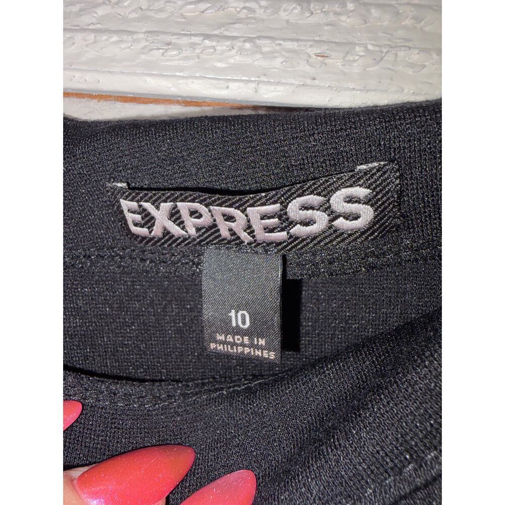 *EXPRESS* Slimming Black Stretchy Mini Skirt Women's Size 10 - Picture 4 of 5